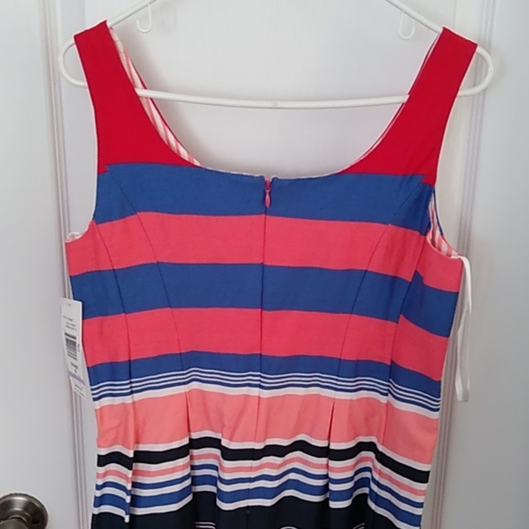 Dress 👗 - Picture 4 of 5